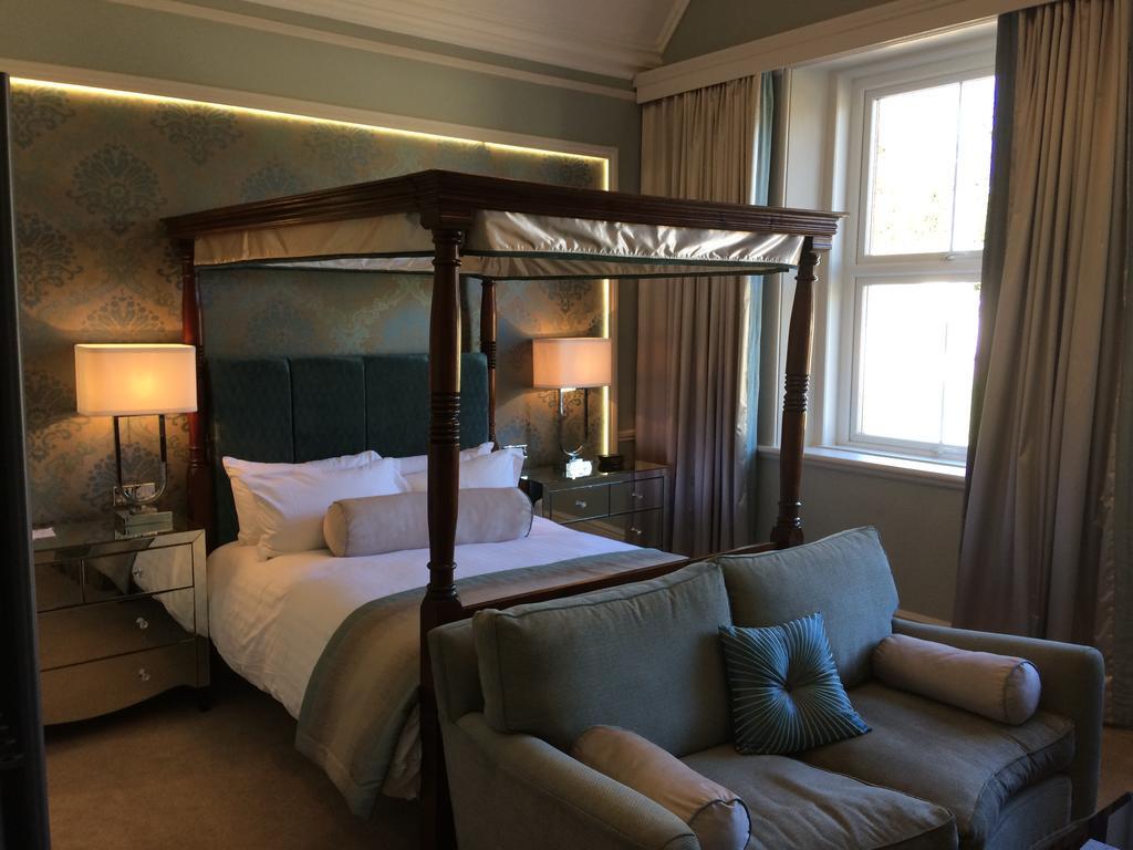 The Shrubbery Hotel, 3*